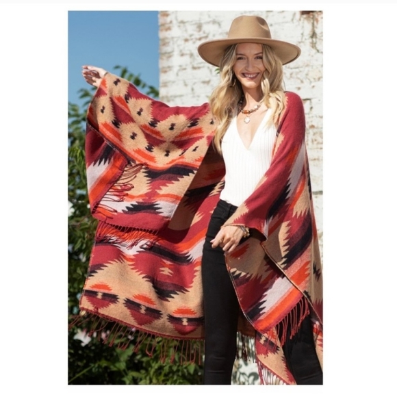 💥SOLD OUT 💥RUGGINE WESTERN PRINT RUANA PONCHO-NEW - Picture 2 of 6